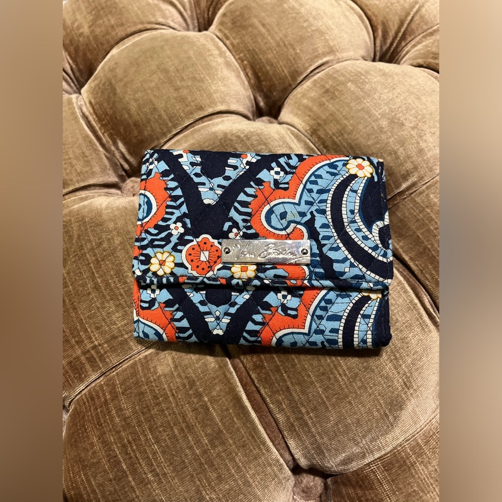 Trifold wallet